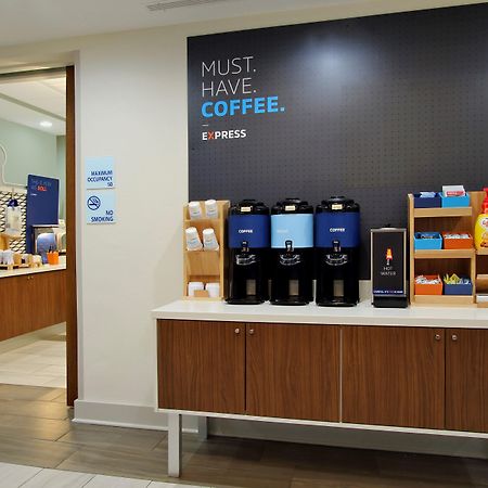 Holiday Inn Express Morgantown By Ihg Zewnętrze zdjęcie