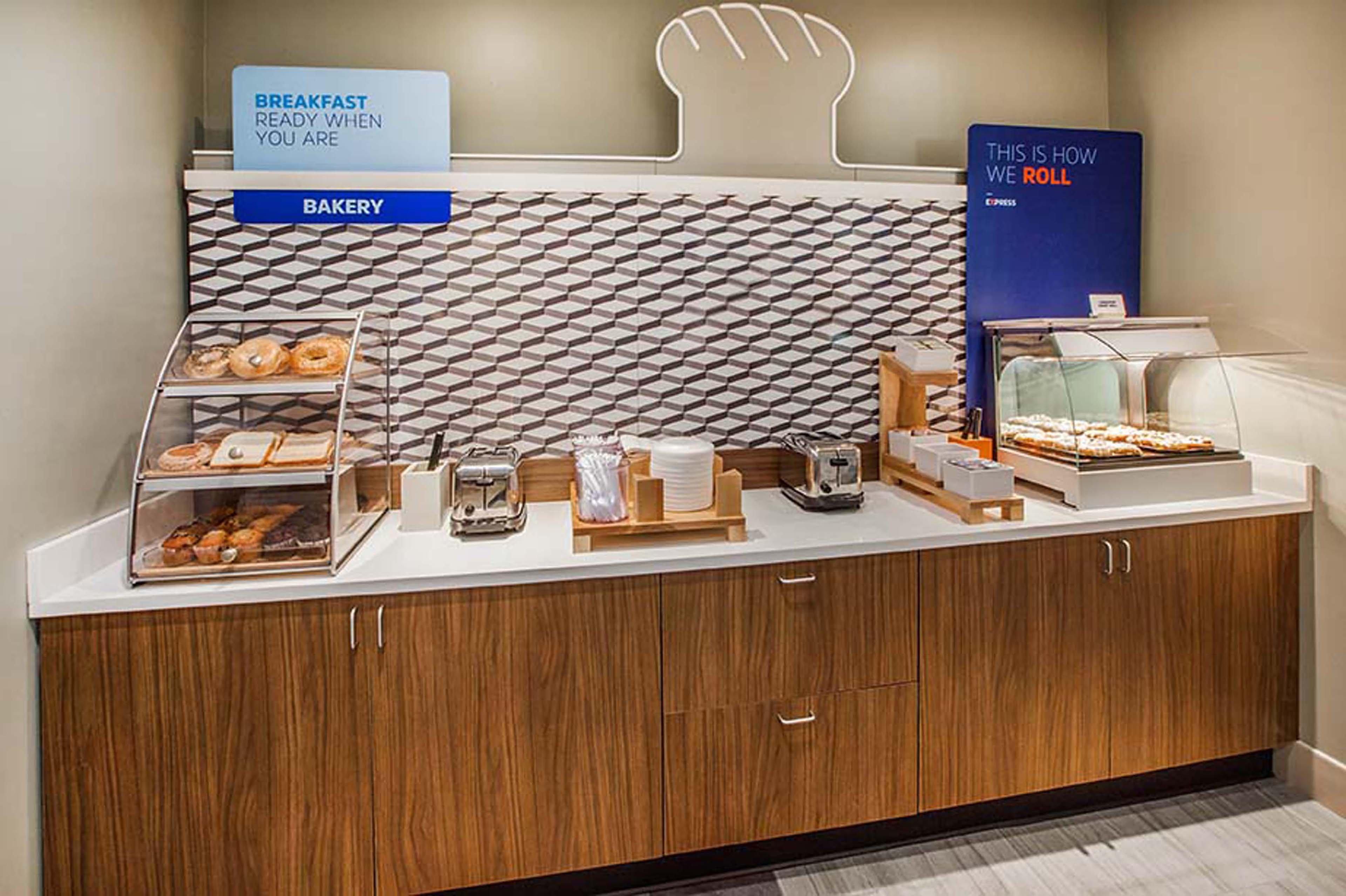 Holiday Inn Express Morgantown By Ihg Zewnętrze zdjęcie