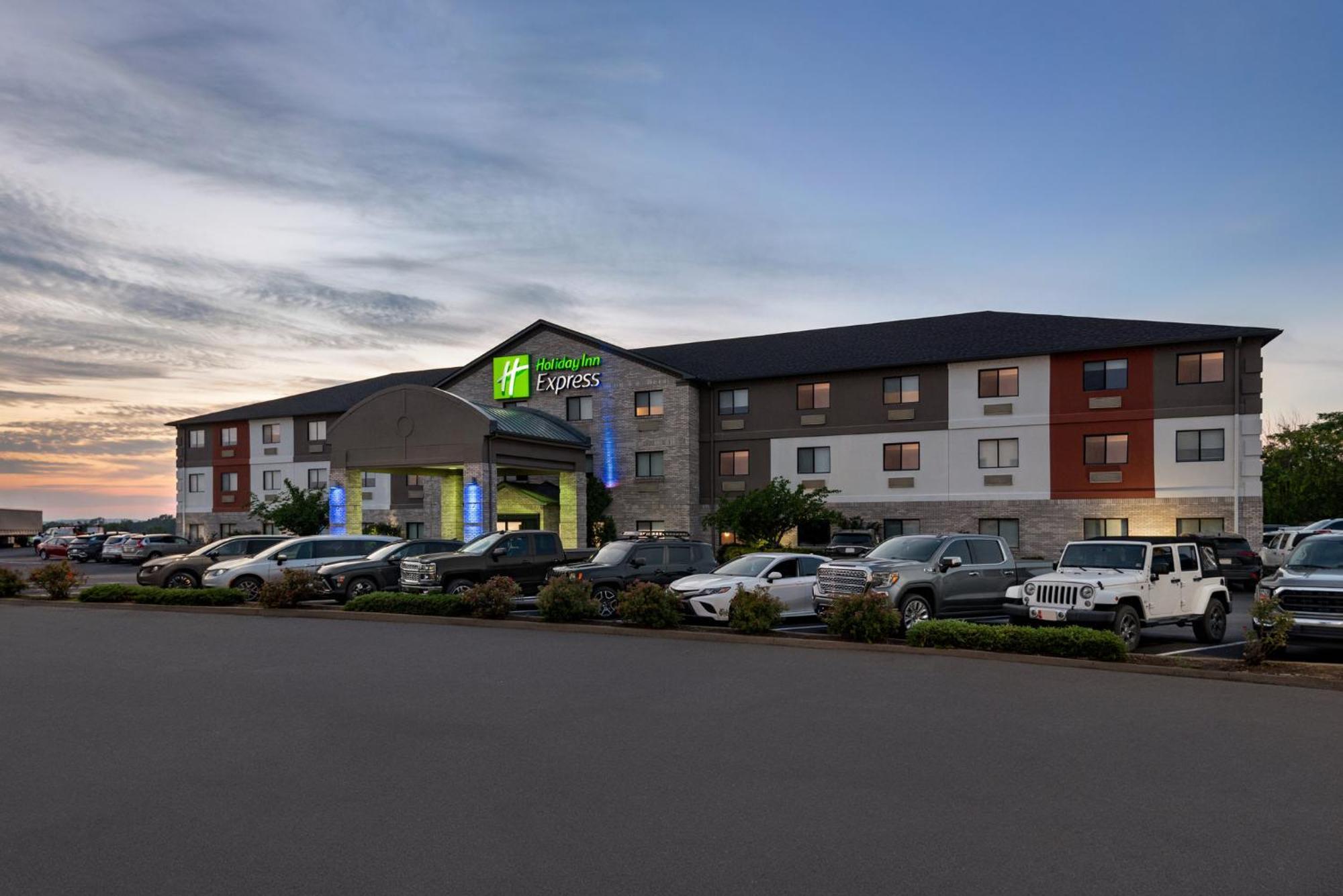 Holiday Inn Express Morgantown By Ihg Zewnętrze zdjęcie