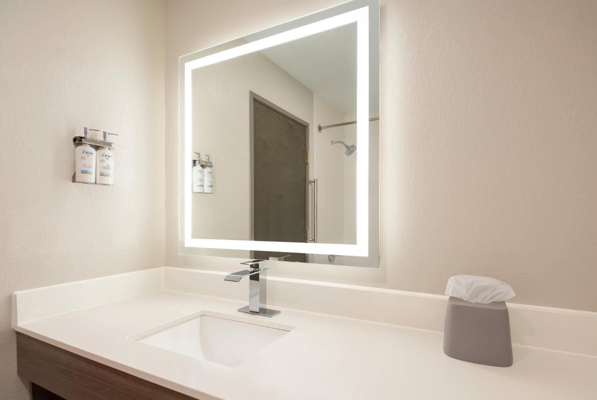 Holiday Inn Express Morgantown By Ihg Zewnętrze zdjęcie