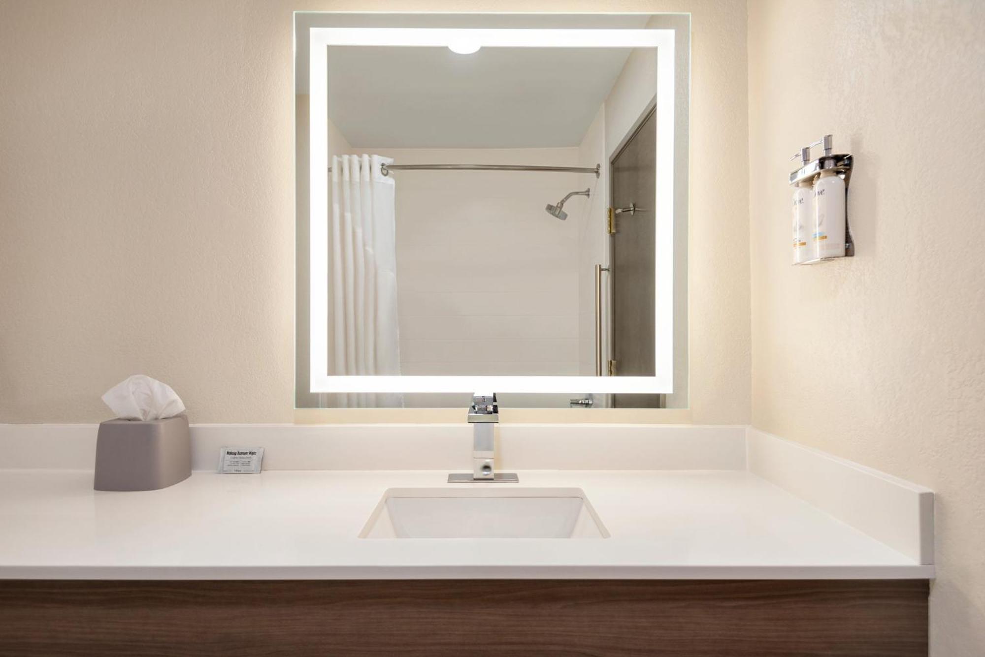 Holiday Inn Express Morgantown By Ihg Zewnętrze zdjęcie