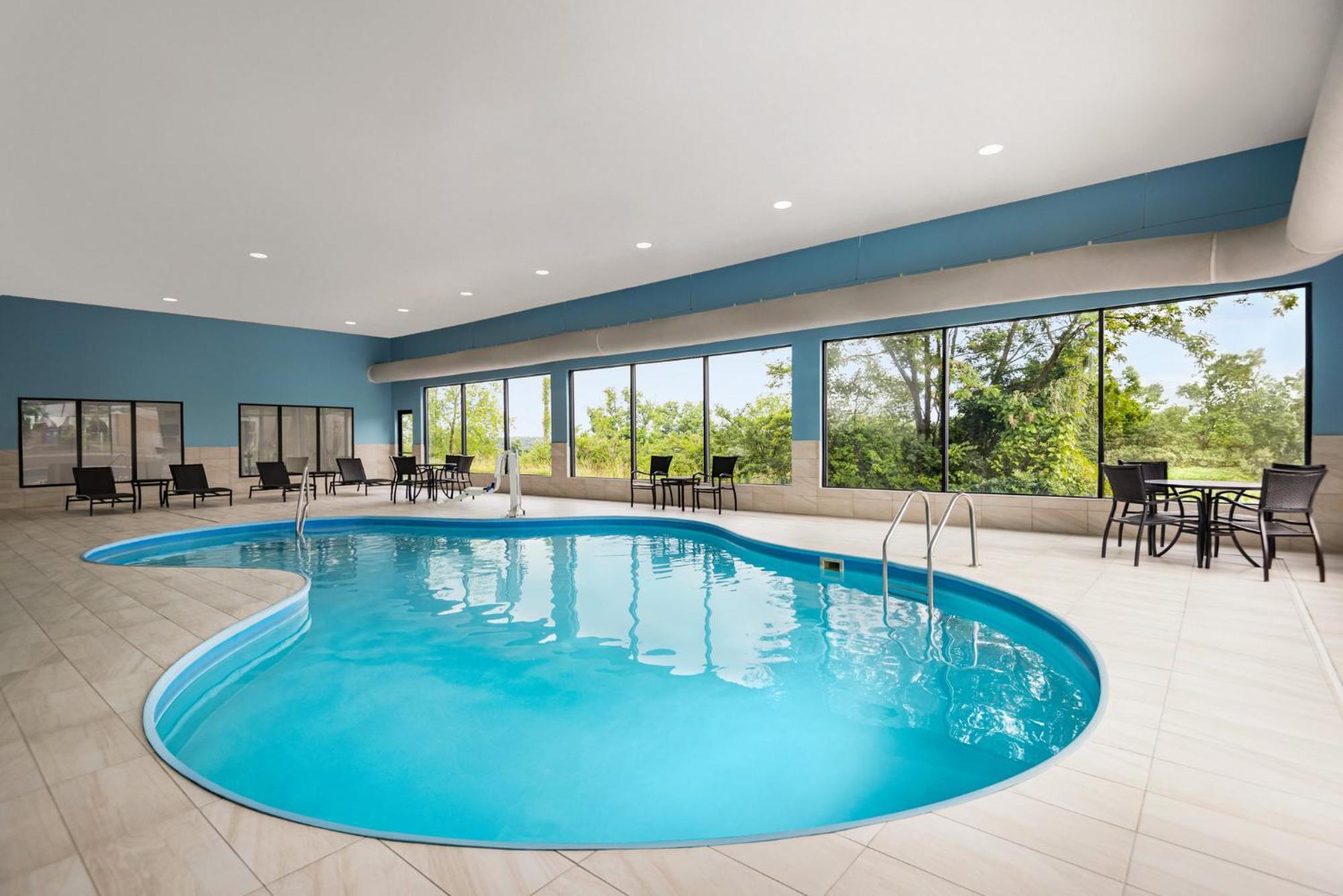 Holiday Inn Express Morgantown By Ihg Zewnętrze zdjęcie